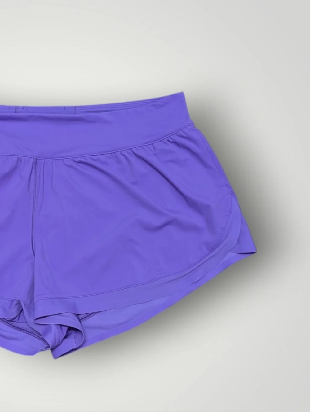 Lululemon Calm Tides Running Shorts - Picture 4 of 14